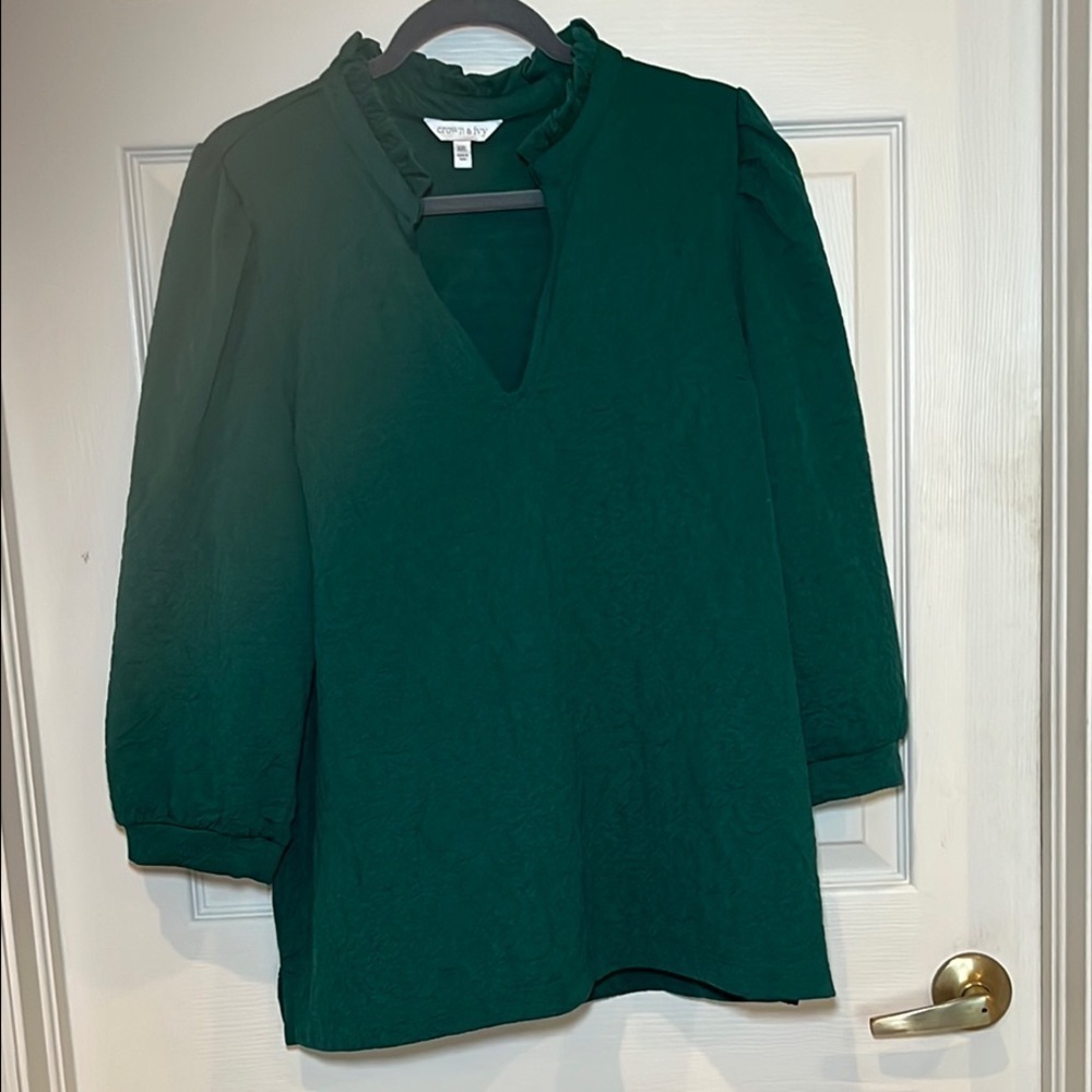 # Crown & Ivy XXL dark green Ruffle collar Blouse